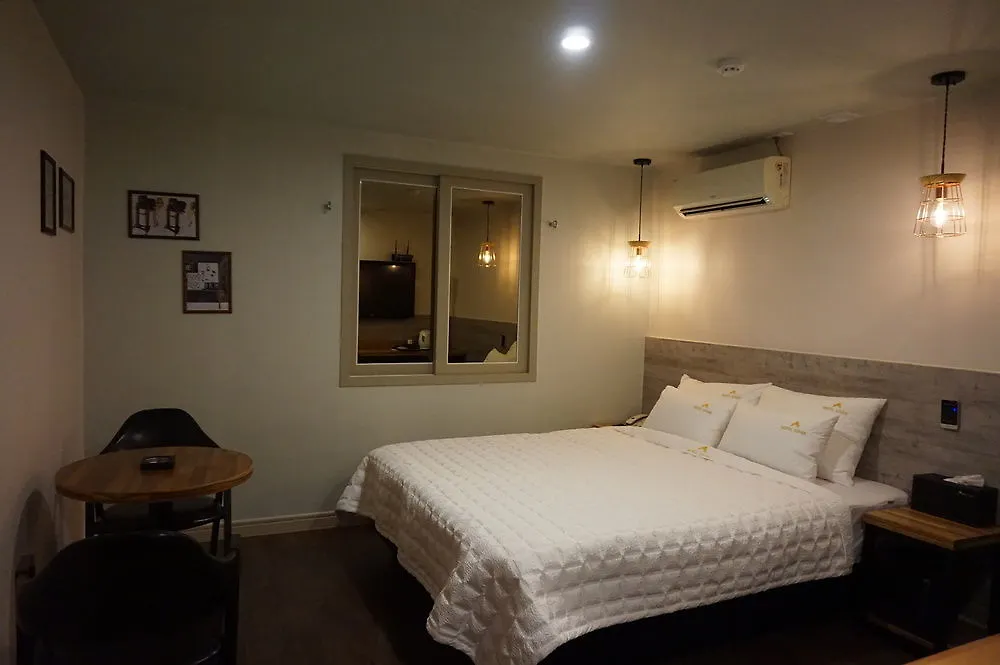 Hotel Louis Busan