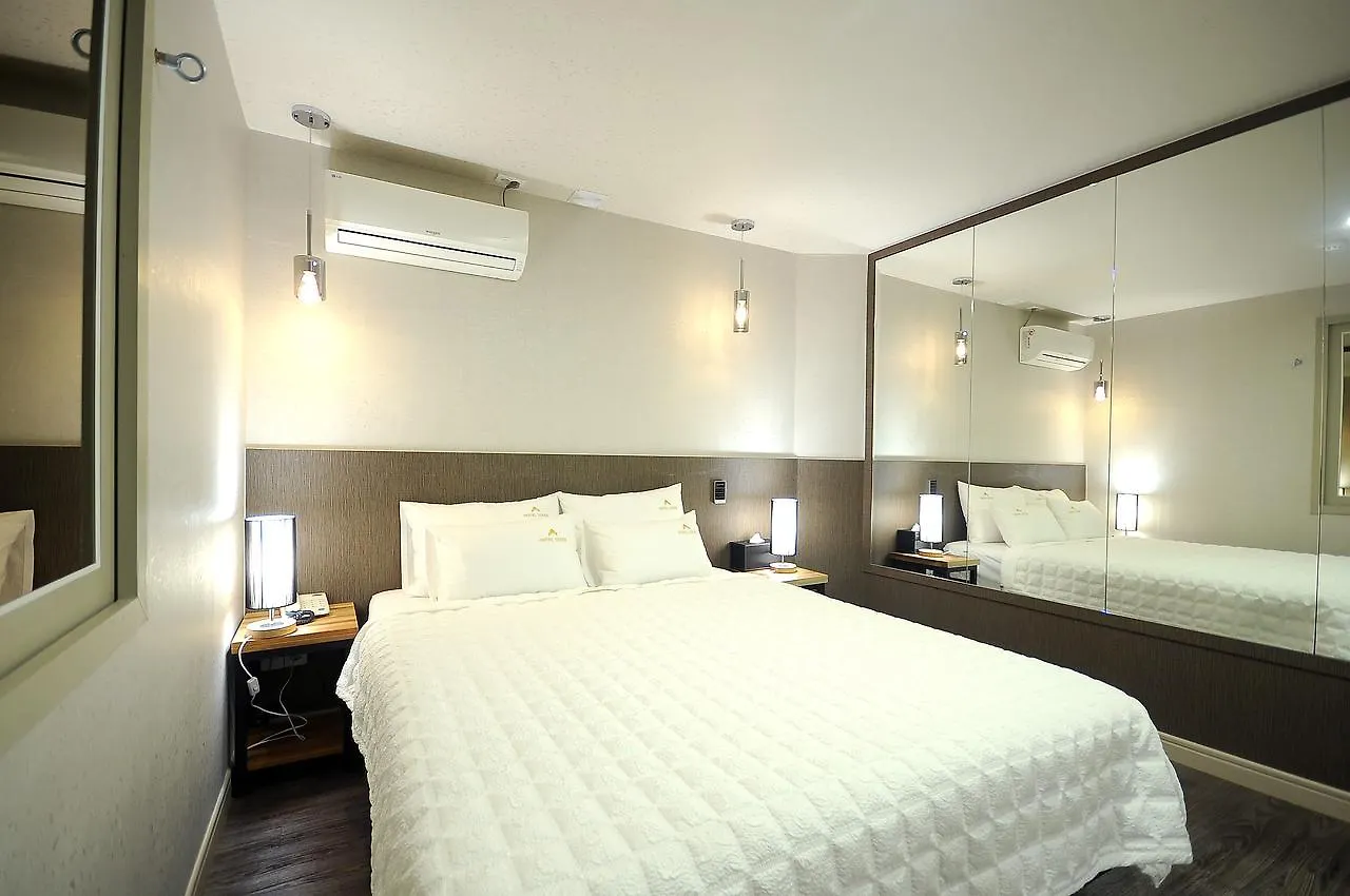 Hotel Louis Busan