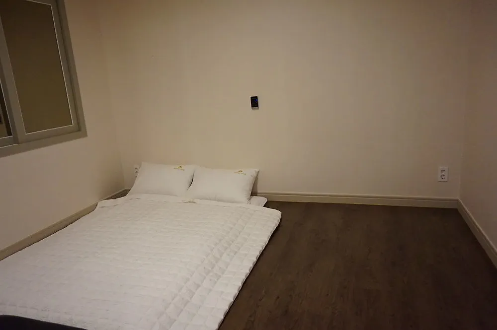 Hotel Louis Busan